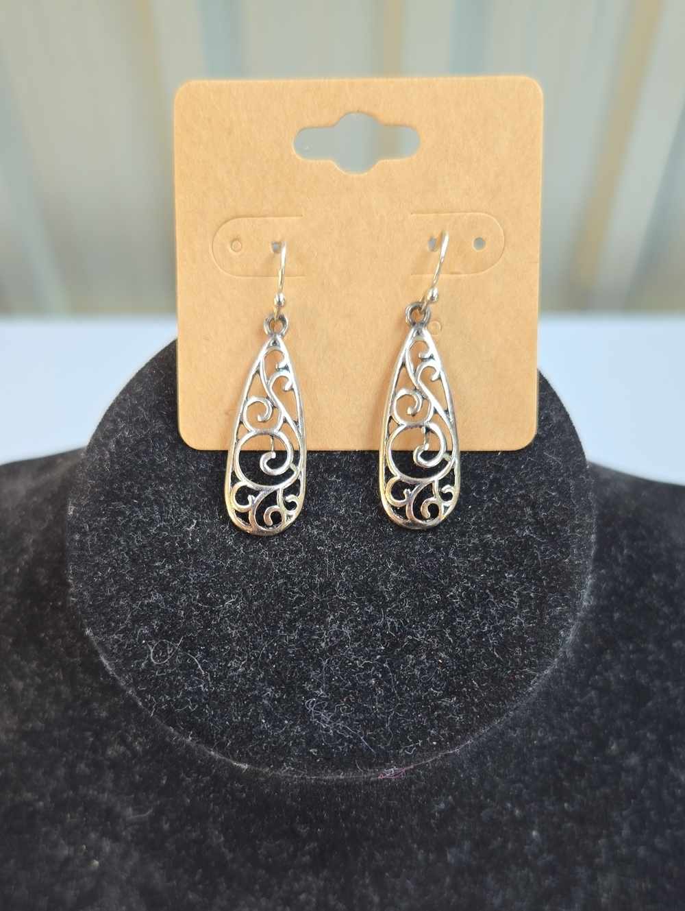 Silver Filigree Teardrop Dangle Earrings - Elegant Women's Jewelry